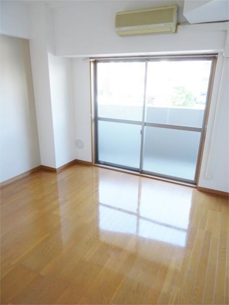 レアルコートの物件内観写真