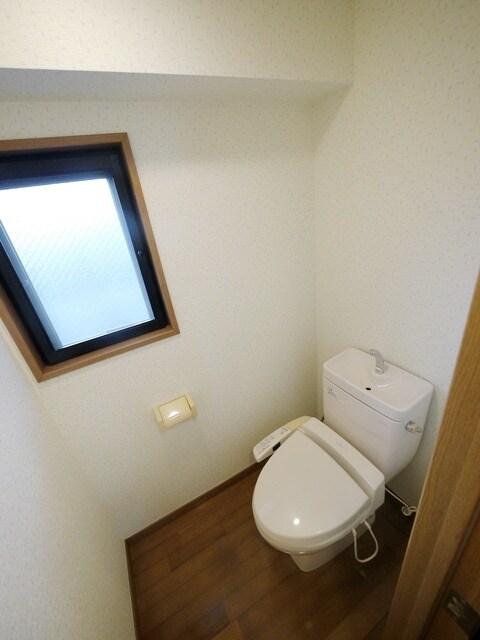 ヴィラ・リビエールIIの物件内観写真