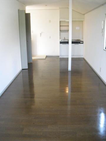 オーセンティックの物件内観写真