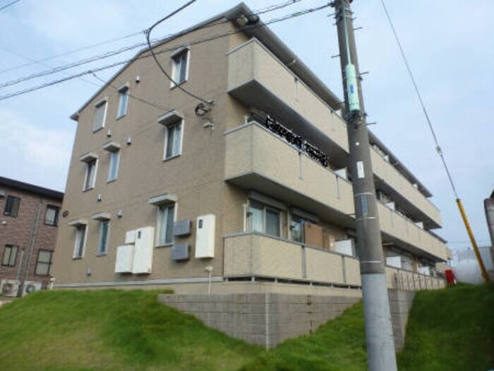 カルチェAの物件外観写真