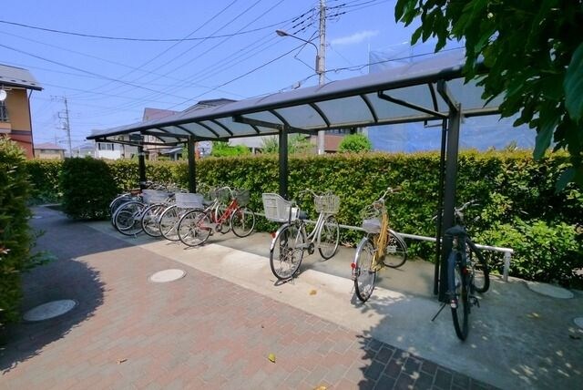 ヴィルヌーブＣの物件内観写真