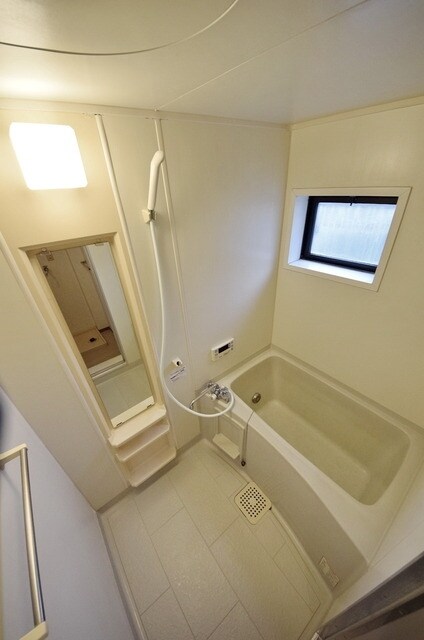 パークアゼリアＢの物件内観写真