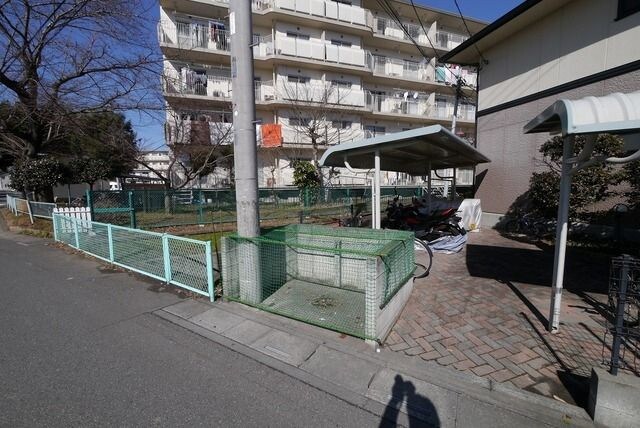 パークアゼリアＢの物件内観写真