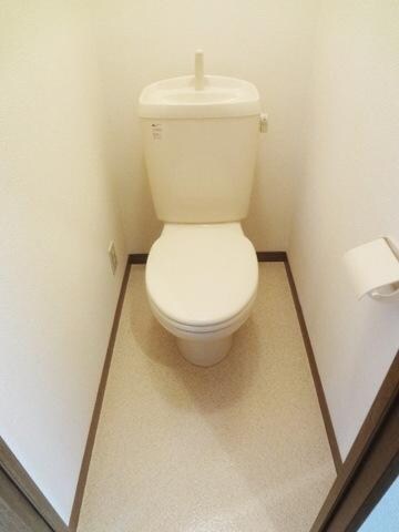 アンプルールクラージュ仲原　の物件内観写真