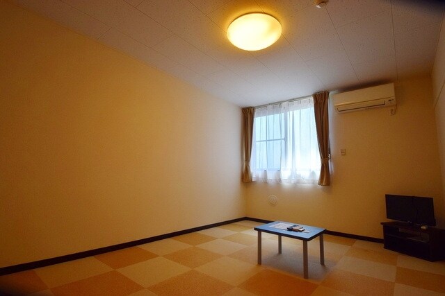 レオネクストフィエールIIの物件内観写真