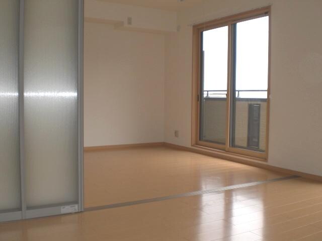 リビングタウン三ッ木Ｃの物件内観写真