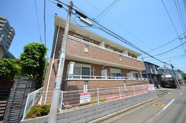 プリムヴェール国立の物件外観写真