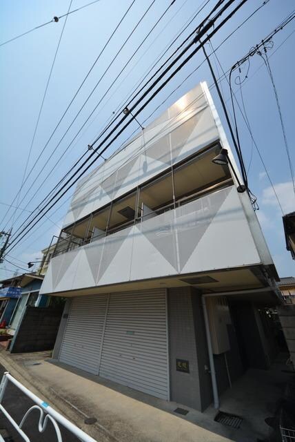 鳴海ビルの物件外観写真