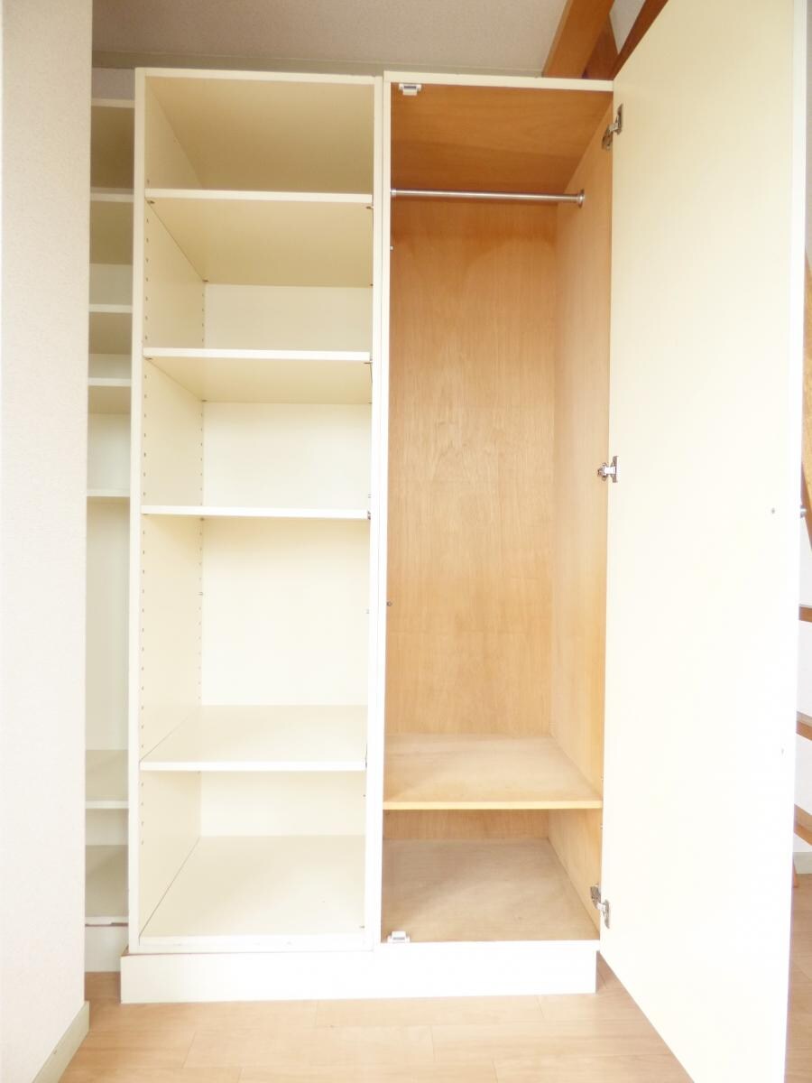 鳴海ビルの物件内観写真