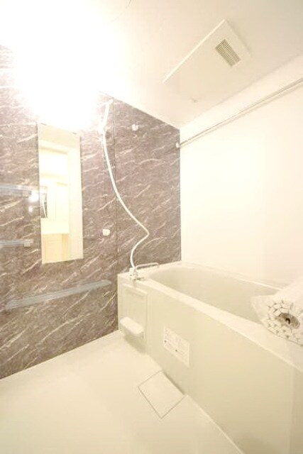 ルナマリア国立Aの物件内観写真