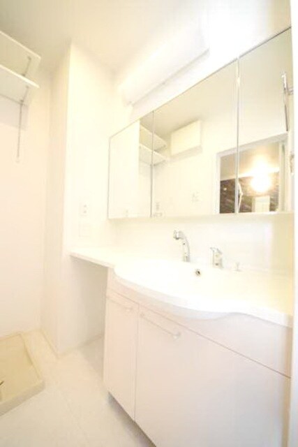 ルナマリア国立Aの物件内観写真