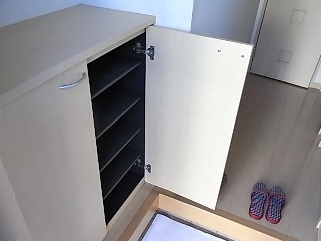 コンフォールダイワの物件内観写真