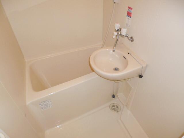 ハイツ市川の物件内観写真