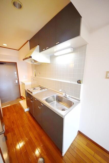 フローラルマンションの物件内観写真