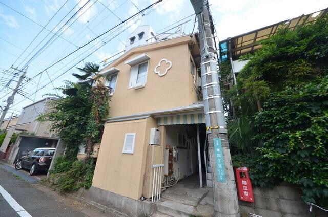 国立コーポの物件外観写真