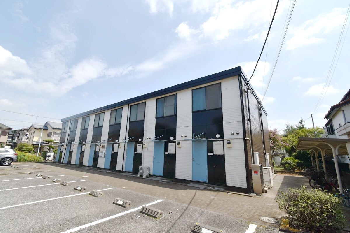 レオパレス大南の物件外観写真