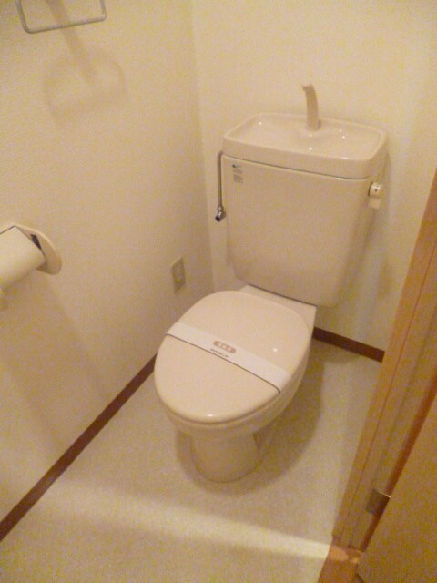 ロイヤルハイツＦＵＪＩの物件内観写真