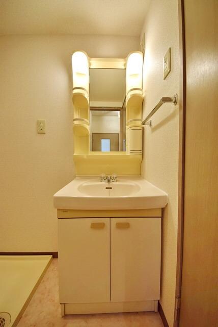 ポポラーレ壱番館の物件内観写真