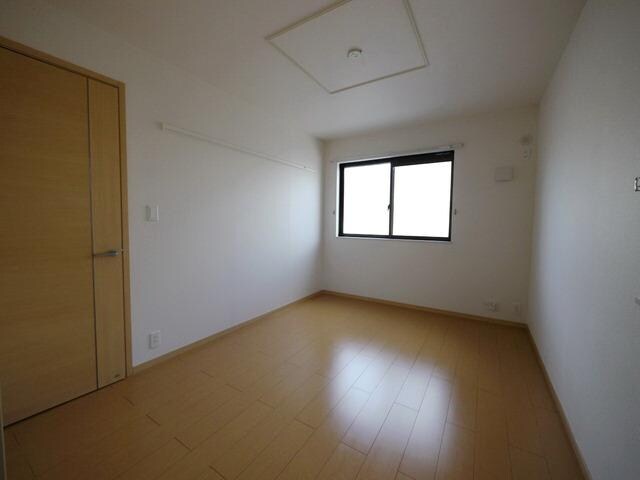 エミナンス南町の物件内観写真