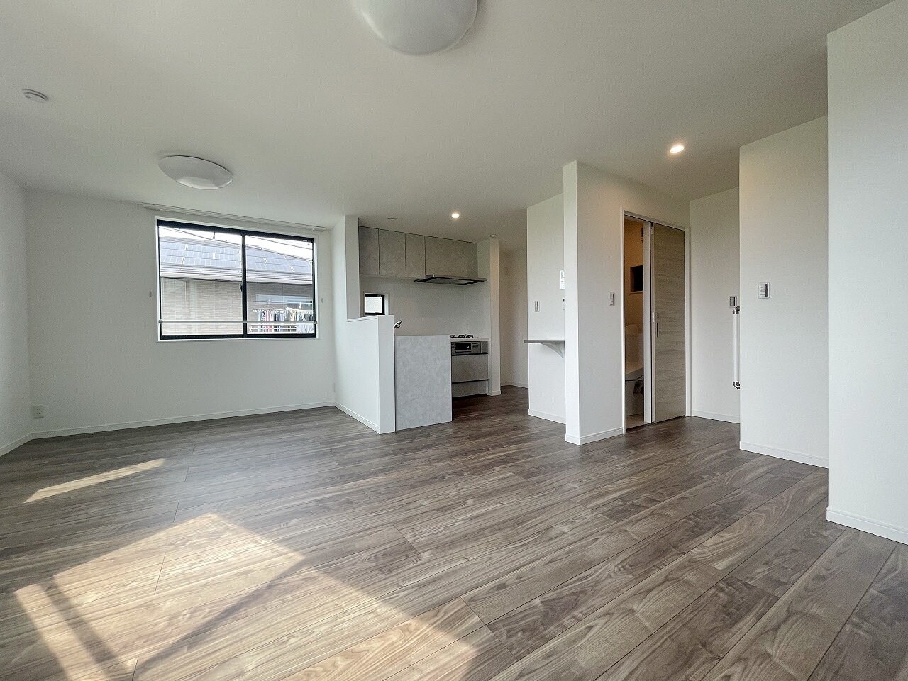 川口里Ａ棟の物件内観写真