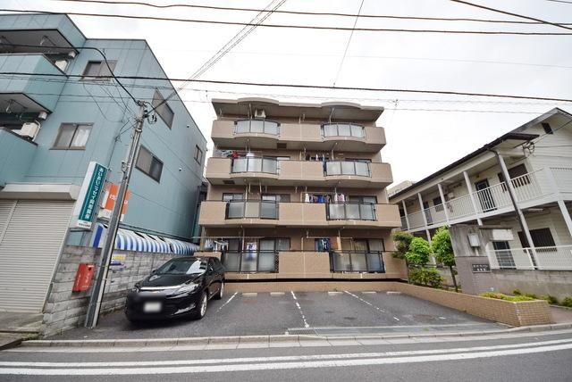 ポポラーレ壱番館の物件外観写真