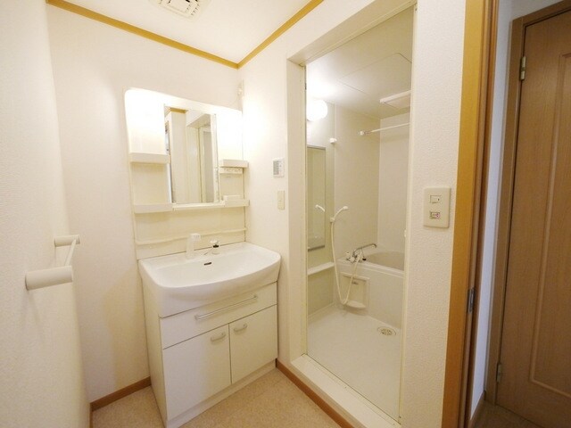 プレイン上峰Iの物件内観写真