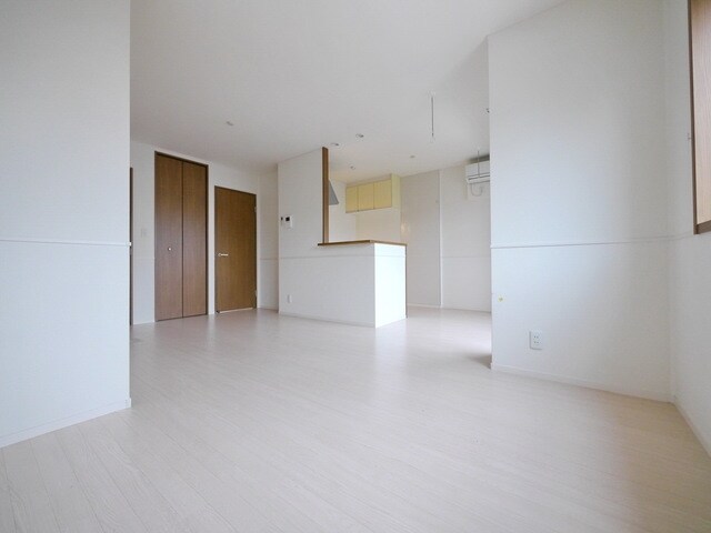 ハイツシェーンVの物件内観写真