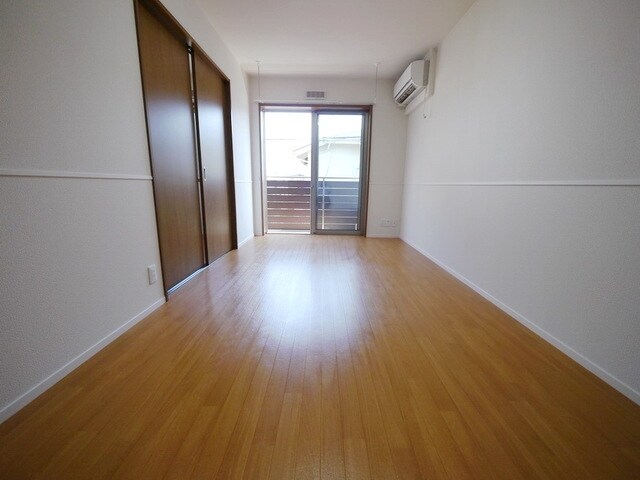 レグルス中央の物件内観写真