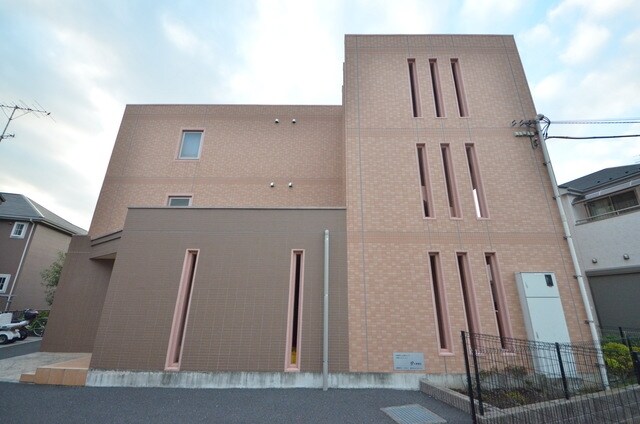 クレメントの物件外観写真