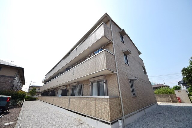 グランシャリオＤの物件外観写真