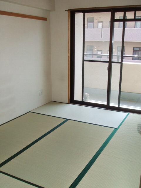 ロイヤルメゾン４の物件内観写真