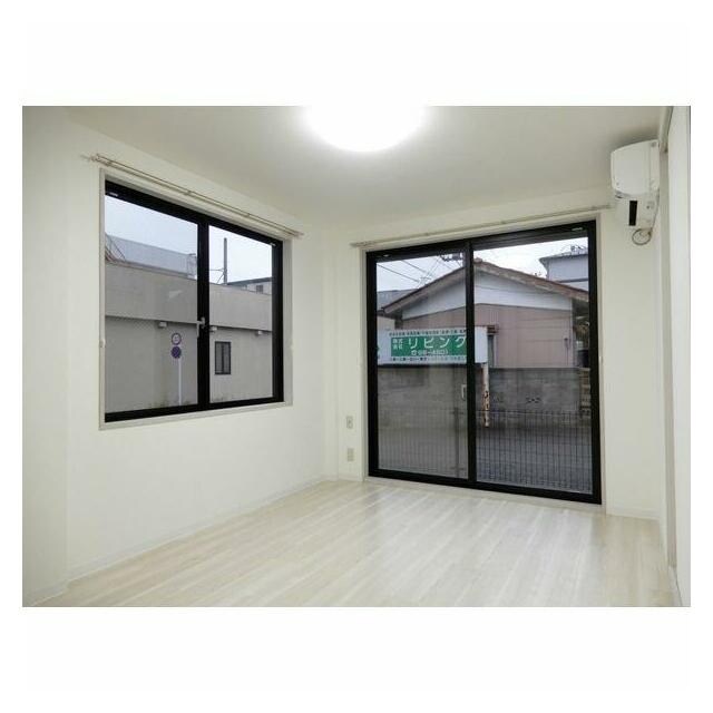 テラス英２の物件内観写真