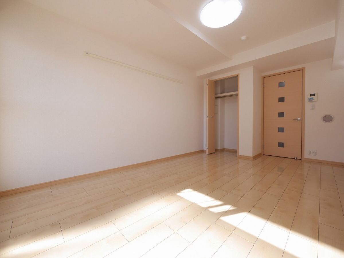 グラン　アベニューIの物件内観写真