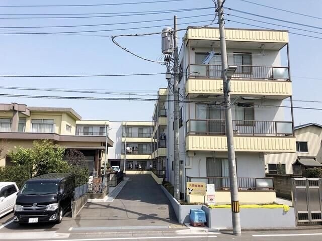 マロンハイツの物件外観写真