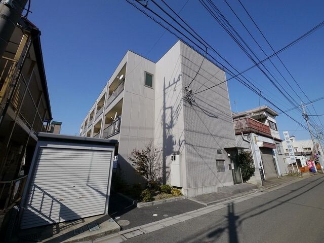 アンプルールフェールＹＡＨＡＧＩの物件内観写真