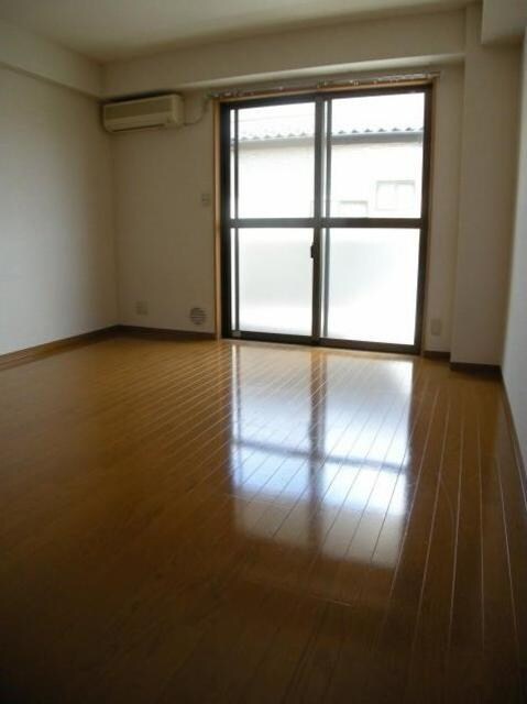 ロイヤルハイツＦＵＪＩの物件内観写真