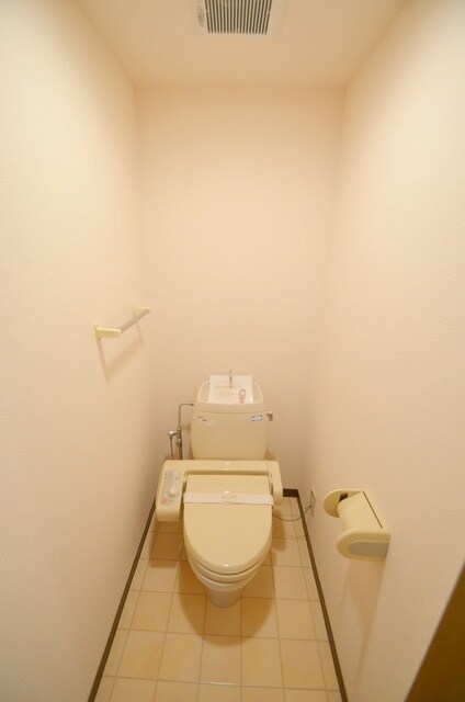 フローレスタ カーサの物件内観写真