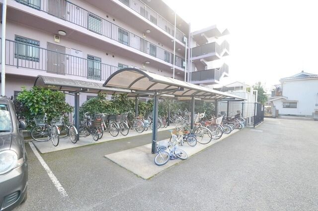 フローレスタ カーサの物件内観写真