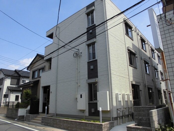 ホワイトヴィラの物件外観写真