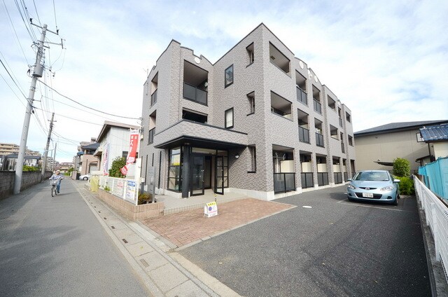 ラーバン　リッシェルの物件外観写真