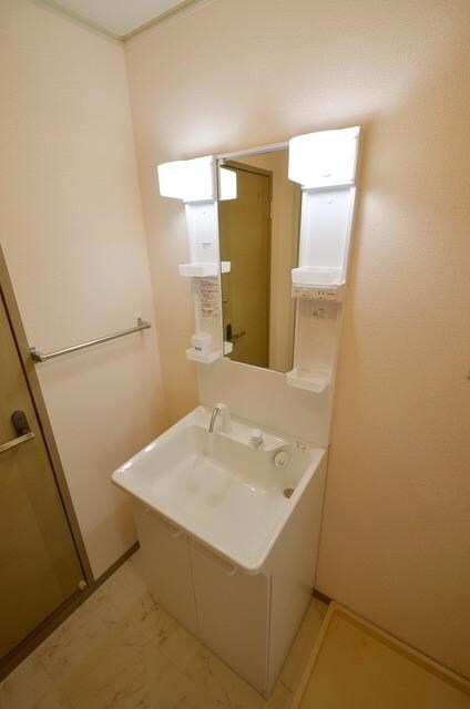 ラ・フランセ壱番館の物件内観写真