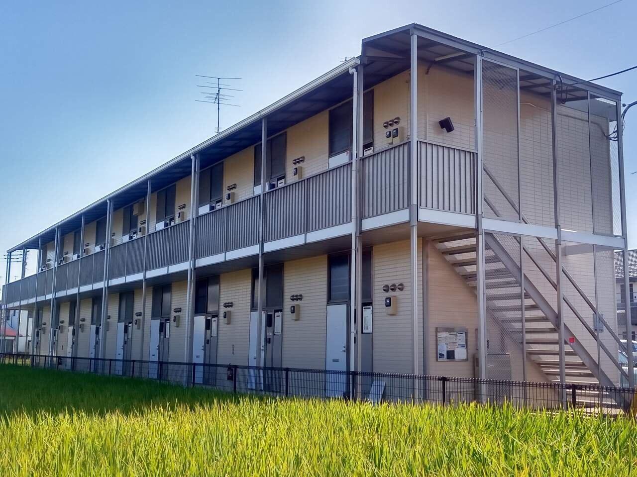 レオパレスＰａｔｉｏの物件外観写真