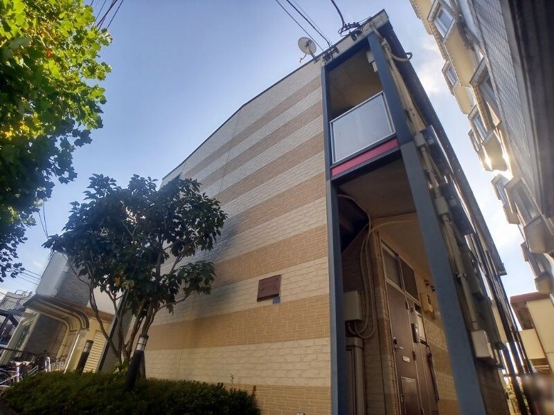 レオパレスヤマナカの物件外観写真