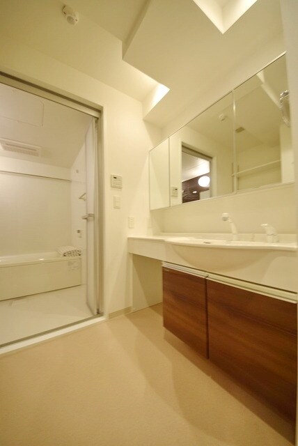 ラフレ東川口の物件内観写真