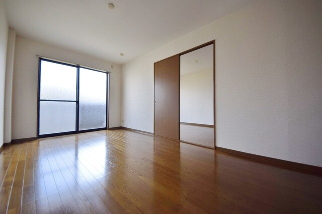 アンプルールフレアの物件内観写真