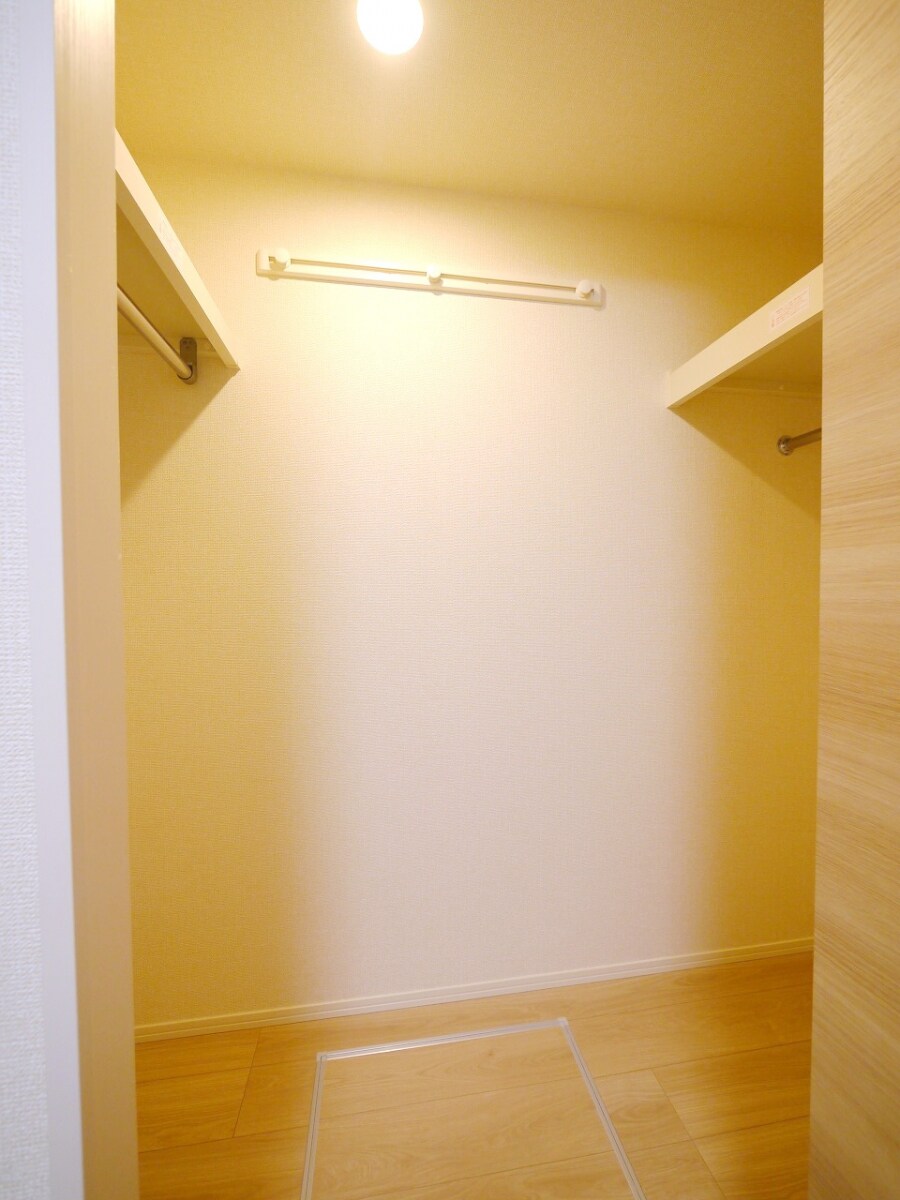 ロイジェントパークス草加手代　Bの物件内観写真