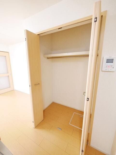 レジデンスガーデンIの物件内観写真