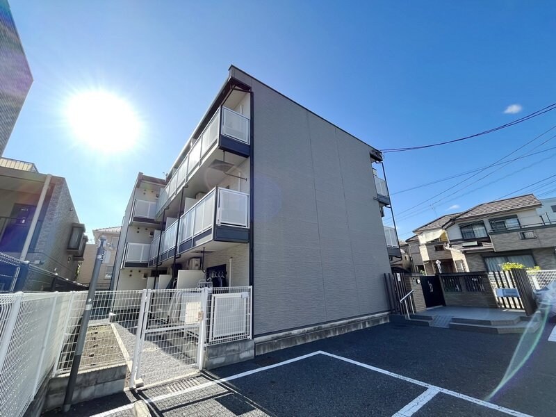 レオパレスルナ　ルミエール与野の物件外観写真