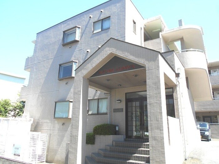 アベニールクニヤの物件外観写真