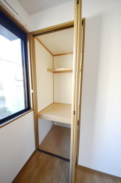 ホワイトヴュー　弐番館の物件内観写真